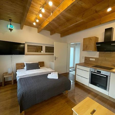 Ferienwohnung Im Stadtzentrum Von Bernau - Komfortable Wohnung Mit 2 Zimmern, Bad, Spuelmaschine, Waschmaschine, Komplette Kueche, Wlan, Terrasse, Ruhige Lage 柏林附近贝尔瑙 外观 照片