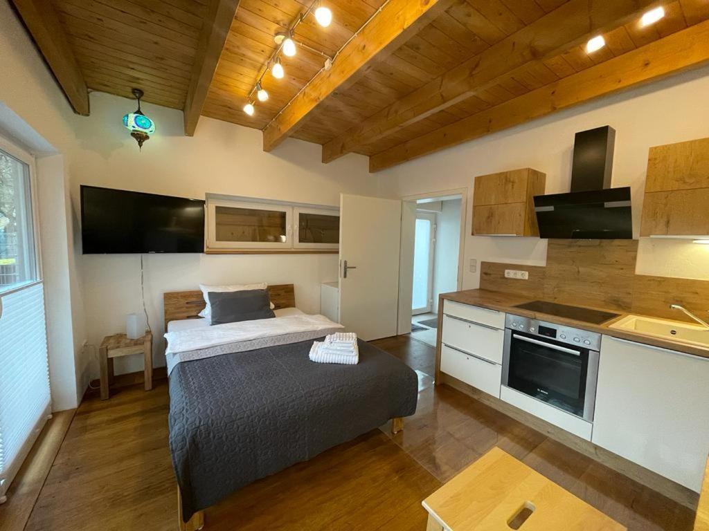 Ferienwohnung Im Stadtzentrum Von Bernau - Komfortable Wohnung Mit 2 Zimmern, Bad, Spuelmaschine, Waschmaschine, Komplette Kueche, Wlan, Terrasse, Ruhige Lage 柏林附近贝尔瑙 外观 照片