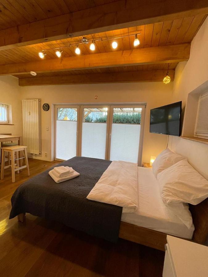 Ferienwohnung Im Stadtzentrum Von Bernau - Komfortable Wohnung Mit 2 Zimmern, Bad, Spuelmaschine, Waschmaschine, Komplette Kueche, Wlan, Terrasse, Ruhige Lage 柏林附近贝尔瑙 外观 照片
