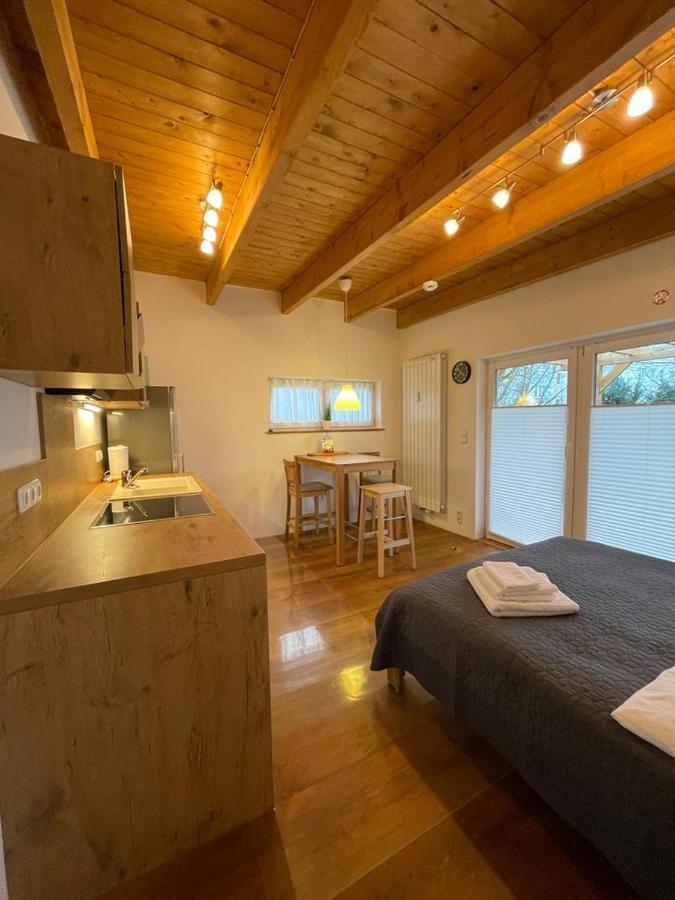 Ferienwohnung Im Stadtzentrum Von Bernau - Komfortable Wohnung Mit 2 Zimmern, Bad, Spuelmaschine, Waschmaschine, Komplette Kueche, Wlan, Terrasse, Ruhige Lage 柏林附近贝尔瑙 外观 照片
