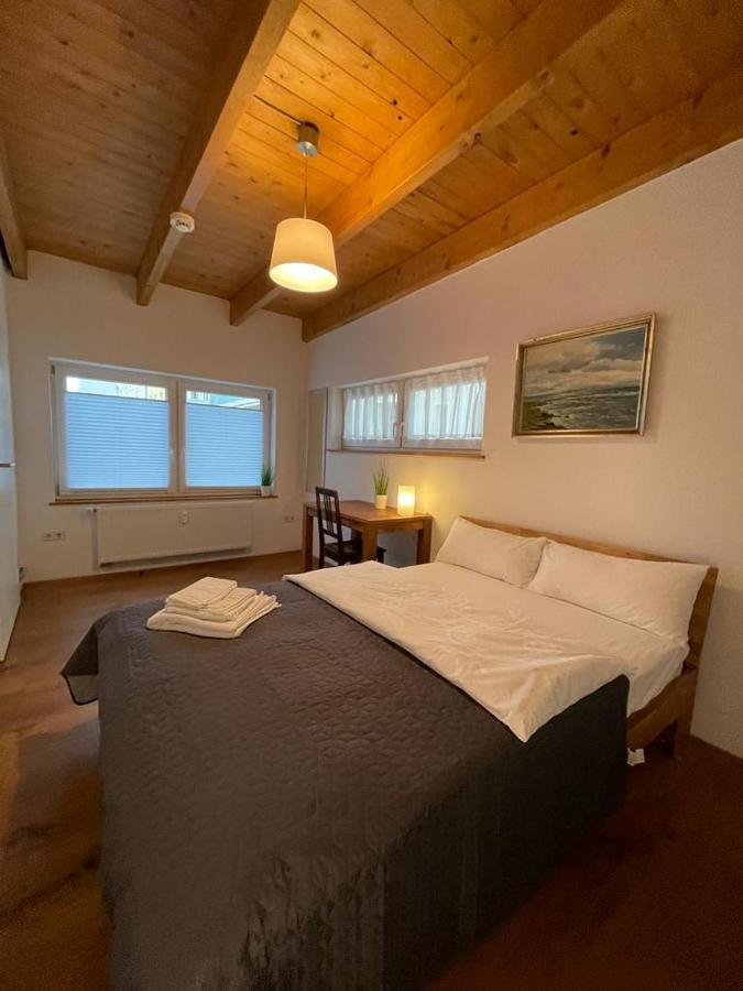 Ferienwohnung Im Stadtzentrum Von Bernau - Komfortable Wohnung Mit 2 Zimmern, Bad, Spuelmaschine, Waschmaschine, Komplette Kueche, Wlan, Terrasse, Ruhige Lage 柏林附近贝尔瑙 外观 照片