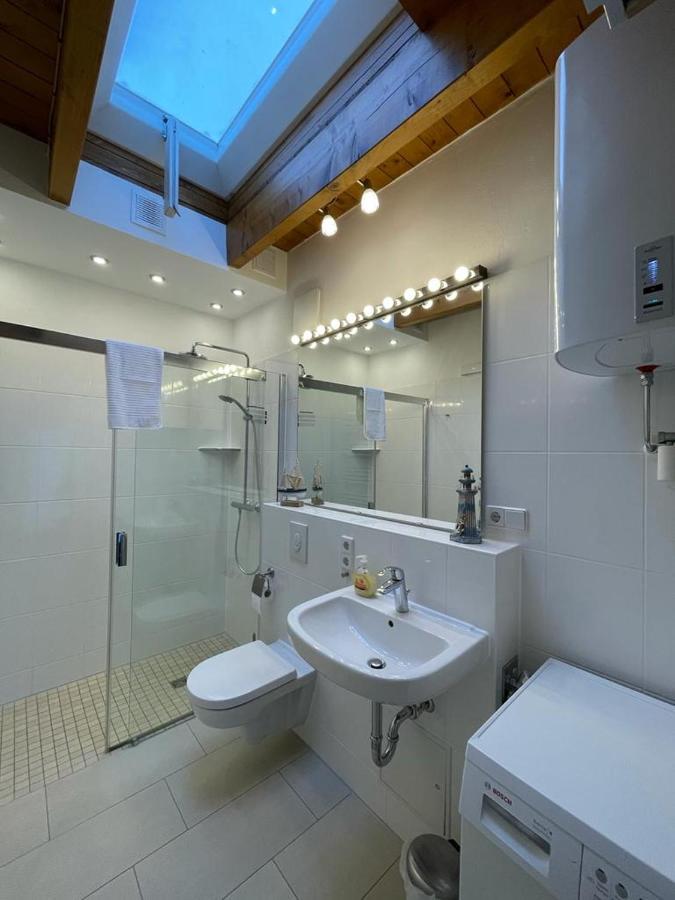 Ferienwohnung Im Stadtzentrum Von Bernau - Komfortable Wohnung Mit 2 Zimmern, Bad, Spuelmaschine, Waschmaschine, Komplette Kueche, Wlan, Terrasse, Ruhige Lage 柏林附近贝尔瑙 外观 照片